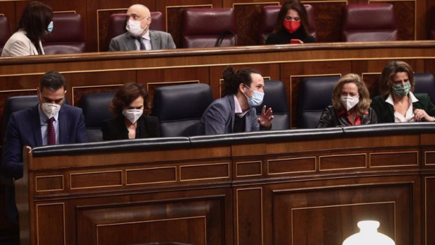 ep el presidente del gobierno pedro sanchez y sus vicepresidentas carmen calvo pablo iglesias nadia