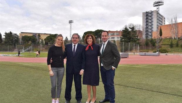 ep jennifer pareja mariano soriano y juan maria fernandez junto a la presidenta del csd irene lozano
