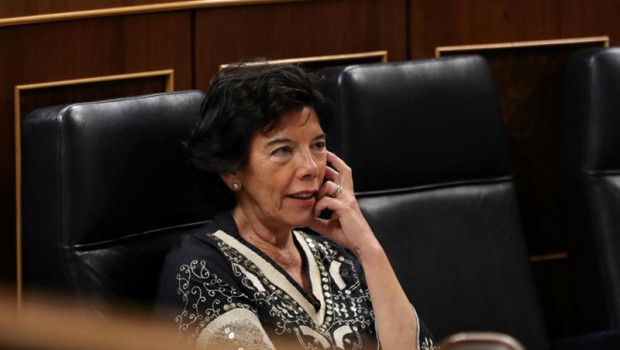 ep la ministra de educacion en funciones isabel celaa durante el pleno extraordinario en el congreso