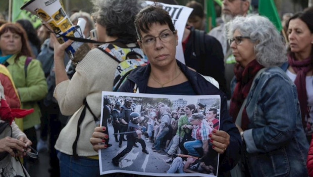 ep manifestacion pels drets i les llibertats prou repressio no toqueu el nostre jovent convocada por