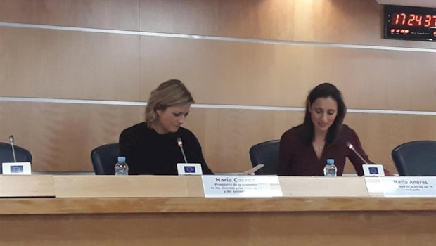 ep maria casado y maria andres en el seminario el futuro del 5g en el sector audiovisual en la