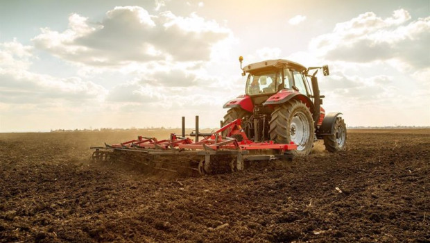 ep tractor en el campo