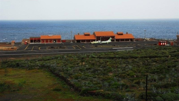 ep archivo   aerodromo de el hierro