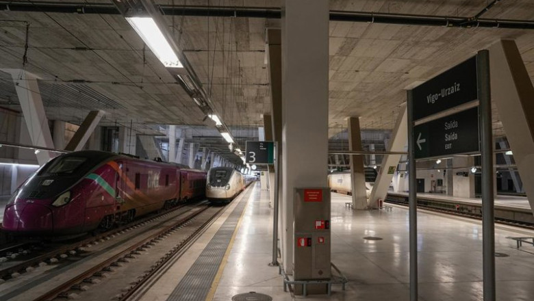 ep archivo   anden vacio durante el segundo dia consecutivo sin operativa en la estacion de tren de