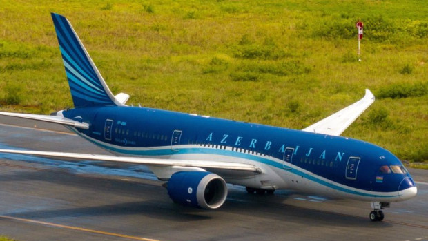 ep azerbaiyan airlines cancela los vuelos hacia cinco ciudades rusas tras el accidente mortal de un