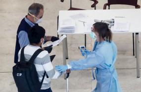 ep controles de temperatura a pasajeros realizados en la terminal 4 del aeropuerto adolfo suarez ep controles de temperatura a pasajeros realizados en la terminal 4 del aeropuerto adolfo suarez