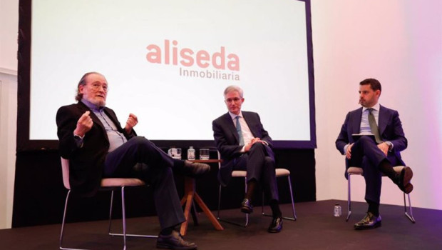 ep de i a d el economista santiago nino becerra el ceo de aliseda eduard mendiluce y el director