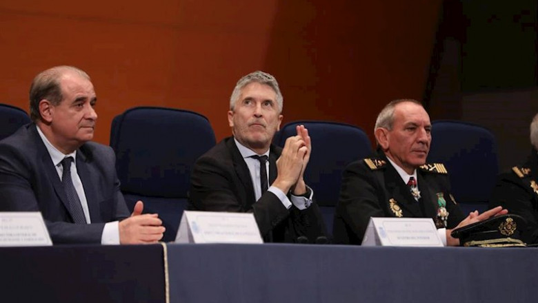ep el ministro del interior fernando grande-marlaska en un acto con el director general y el