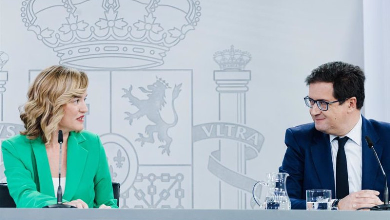 ep la ministra de educacion fp y deportes y portavoz el gobierno pilar alegria y el ministro de ep la ministra de educacion fp y deportes y portavoz el gobierno pilar alegria y el ministro de