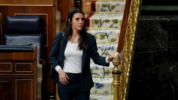 ep la ministra de igualdad irene montero durante el pleno del congreso