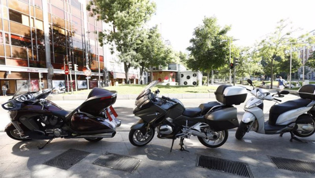 ep motos aparcadas