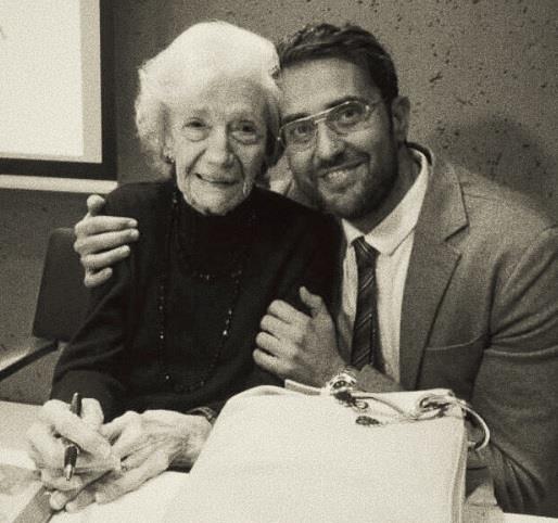 Màxim Huerta rinde homenaje a Ana María Matute tras ser nombrado ministro de Cul | TWITTER ep mxim huerta rinde homenajeana maria matuteser nombrado ministrocul