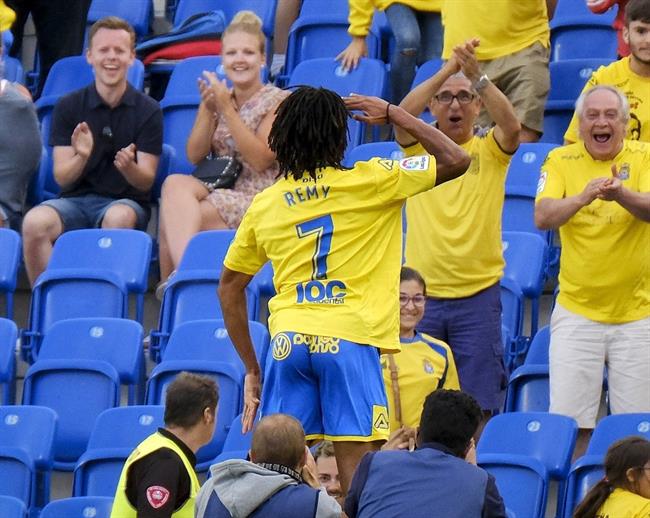 Remy marca el gol del triunfo de Las Palmas contra el Athletic Club | LALIGA ep remy marcagoltriunfolas palmasathletic club