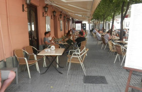 ep una terraza de la plaza san francisco
