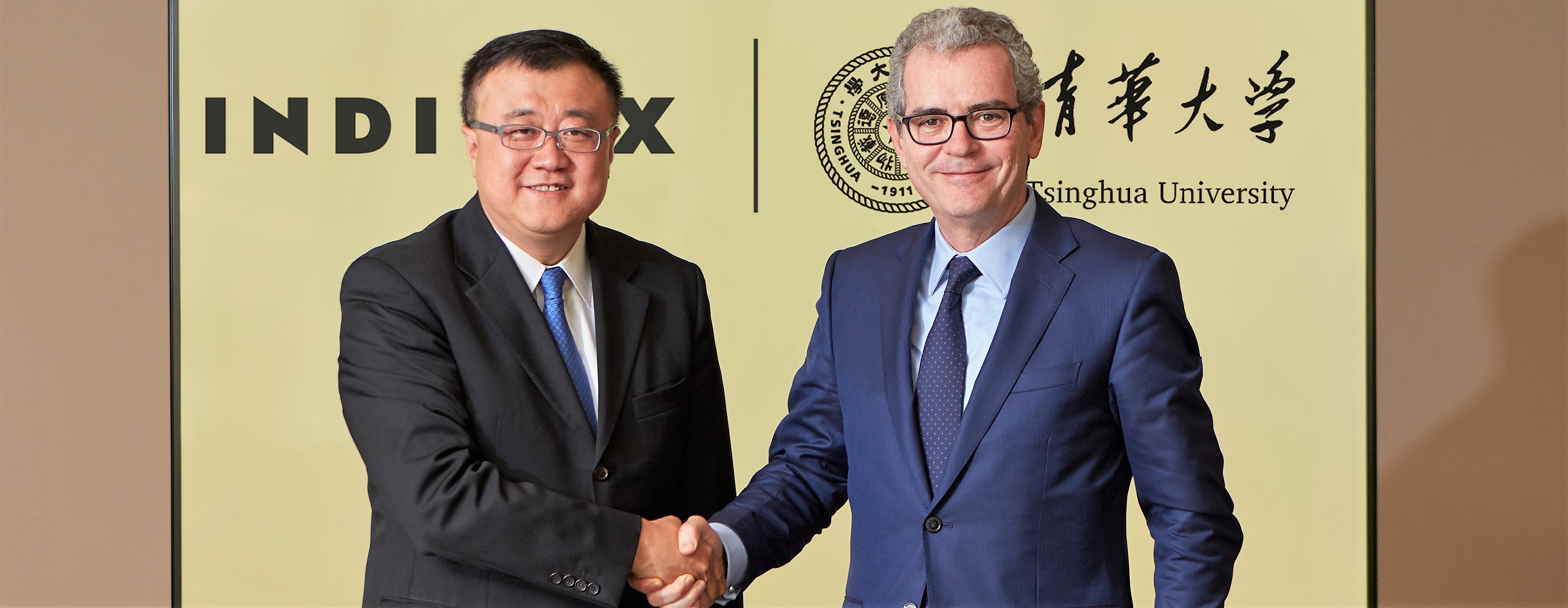 foto firma inditex tsinghua 1