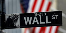 wall street commence la semaine dans le rouge malgre les m a 