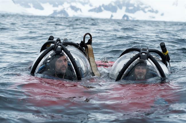 ep actor and antarctic ambassador javier bardem and submarine pilot john hocevar fr
