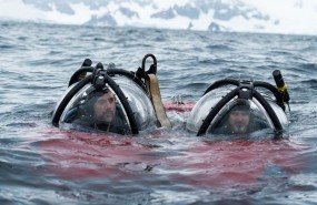 ep actor and antarctic ambassador javier bardem and submarine pilot john hocevar fr