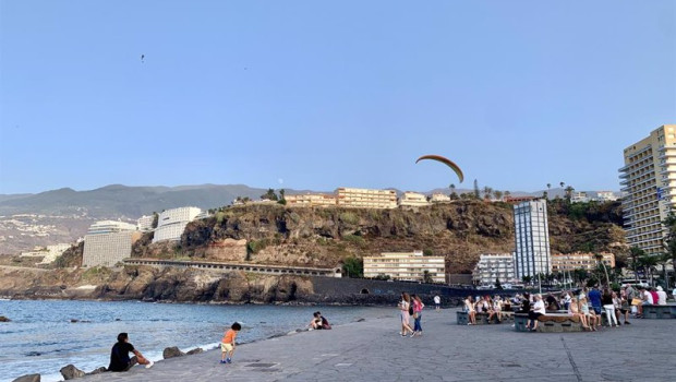 ep archivo   playa de martianez en la ciudad turistica de puerto de la cruz
