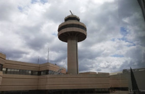 ep archivo   torre de control en el aeropuerto de palma