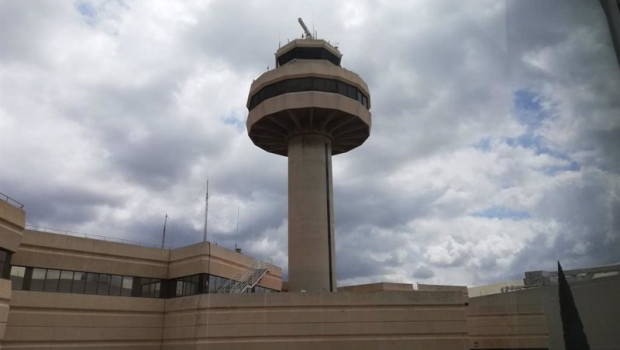 ep archivo   torre de control en el aeropuerto de palma