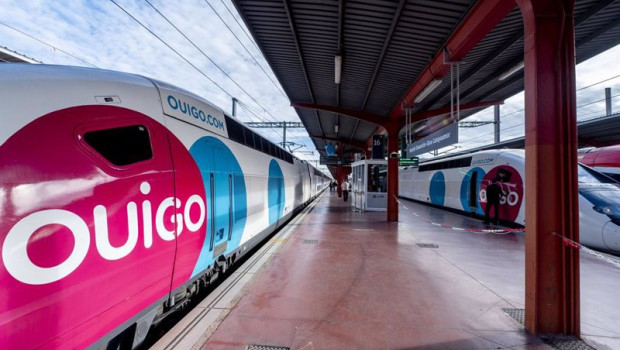 ep archivo   trenes ouigo parados en una estacion