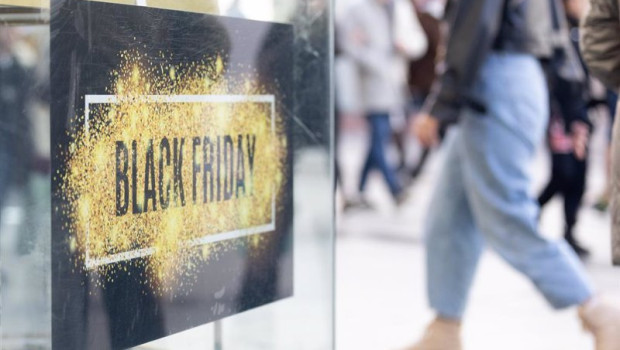 ep archivo un escaparate avisa de los descuentos durante el black friday de 2023 ep archivo un escaparate avisa de los descuentos durante el black friday de 2023