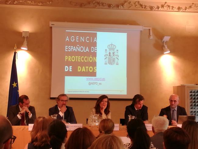 ep asociacion espanolaprotecciondatos presenta guia
