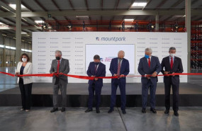 ep carreras grupo logistico estrena en illescas los 85000 m2 de la nave creada por mountpark tras 70