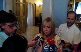 ep castedo atiendelos mediossalon azulayuntamiento