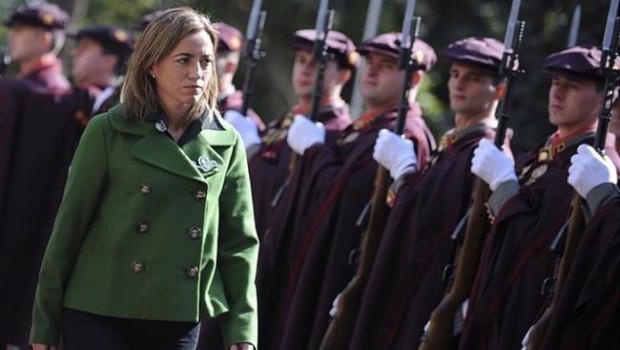 ep chacon la primera mujerpaso revistalas tropas