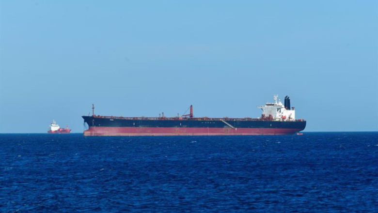 ep el buque merope fondeado en la bahia de ceuta despues de haber realizado operaciones de trasvase ep el buque merope fondeado en la bahia de ceuta despues de haber realizado operaciones de trasvase