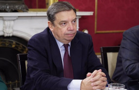 ep el ministro de agricultura luis planas en una reunion de trabajo con miembros del gobierno de la ep el ministro de agricultura luis planas en una reunion de trabajo con miembros del gobierno de la