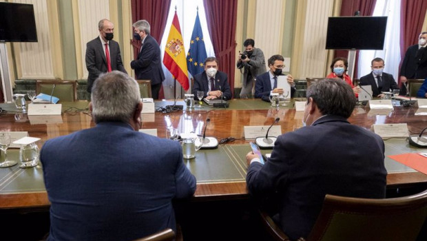 ep el ministro de agricultura pesca y alimentacion luis planas 4d mantiene una reunion con las