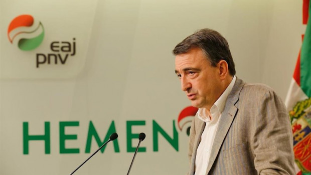 ep el portavoz del pnv en el congreso de los diptados aitor esteban en una rueda de prensa
