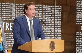 ep el presidente d ela junta guillermo fernandez vara en rueda de prensa este domingo