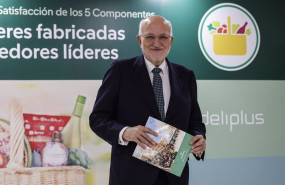 ep el presidente de mercadona juan roig posa tras una rueda de prensa para informar sobre los datos