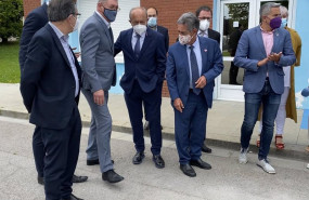 ep el secretario general de industria y pyme del ministerio raul blanco visita solvay junto a