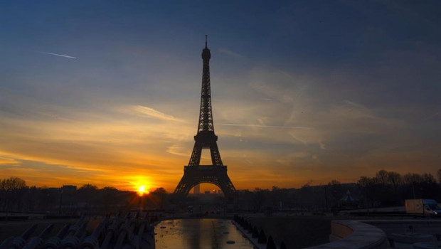 ep francia- paris prohibe fumar52 parquesjardines publicos