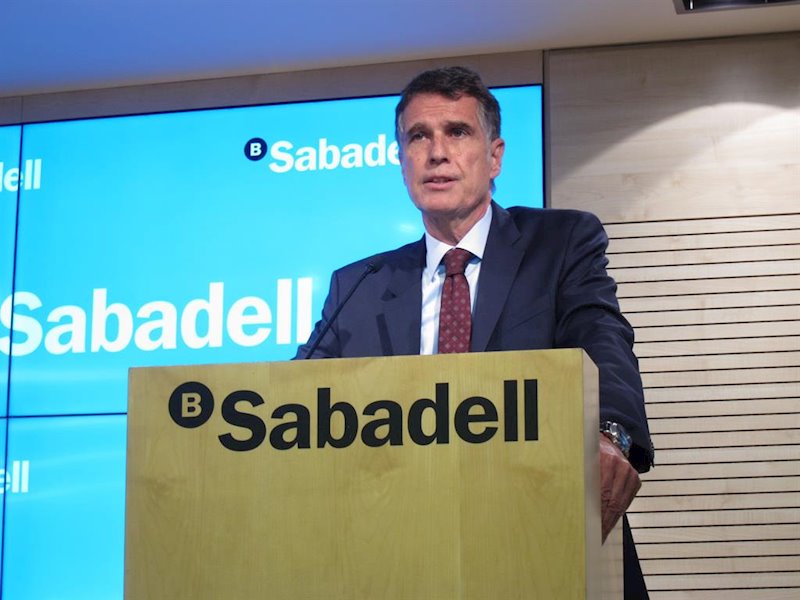 Sabadell y Liberbank siguen rebotando al calor de las fusiones bancarias