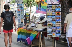 ep la bandera arcoiris ondeamadridworld pride orgullo mundial