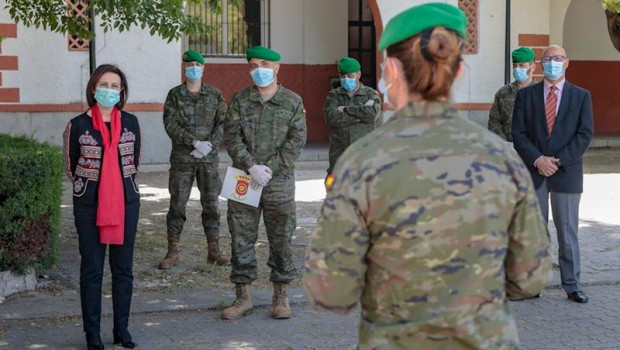 ep la ministra de defensa margarita robles en una visita a la agrupacion de transportes del ejercito