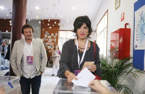 ep la presidenta de adelante andalucia y coordinadora de podemos andalucia teresa rodriguez junto a