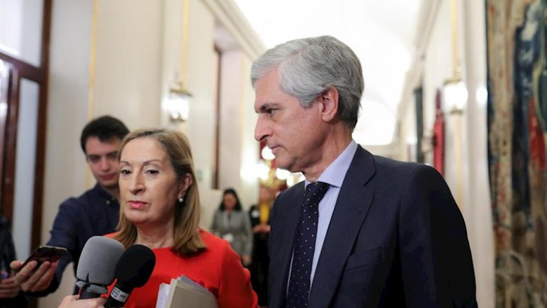 La vicepresidenta primera del Congreso de los Diputados, Ana Pastor, y el secretario cuarto de la Cámara Baja, Alfonso Suárez Illana, a su llegada a la Mesa del Congreso | Jesús Hellín - Europa Press ep la vicepresidenta primera del congreso de los diputados ana pastor y el secretario cuarto de la