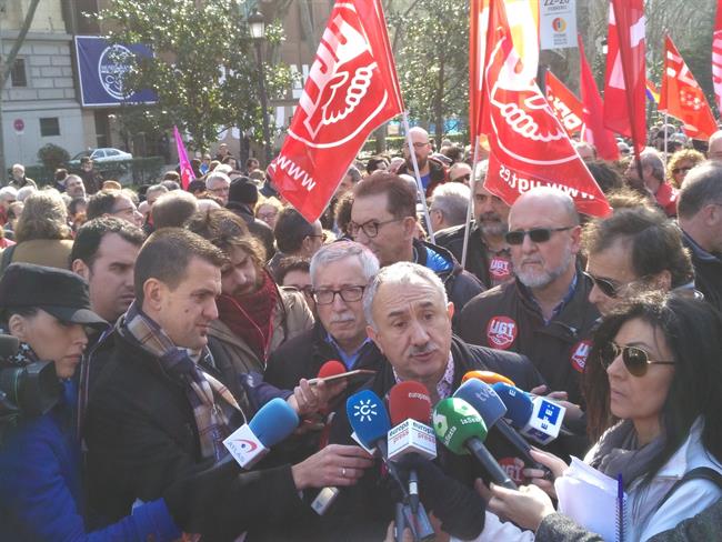 Los secretarios generales de UGT y CCOO, Pepe Álvarez e Ignacio Fernández Toxo. | EUROPA PRESS ep los secretarios generalesugtccoo pepe alvarez e ignacio fernandez toxo