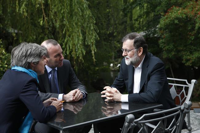 ep rajoymanfred weber reunidossofia