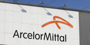 le logo de l usine siderurgique arcelormittal a seraing 20240806154533 