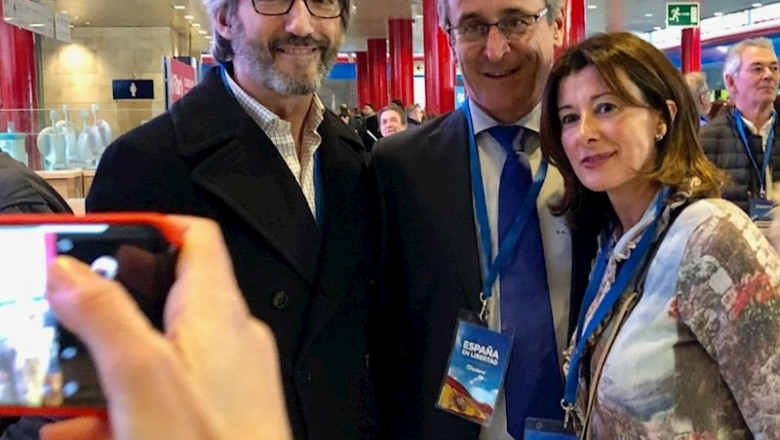 ep alfonso alonso junto a inaki oyarzabal y laura garrido