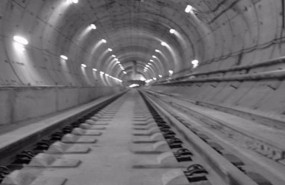 ep archivo   interior del tunel de guadarrama