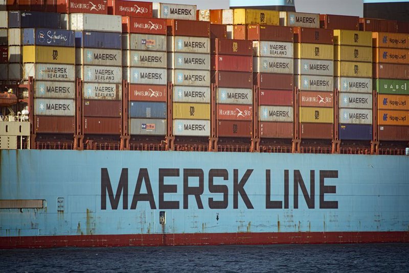 Maersk detiene el tránsito de sus barcos por el Mar Rojo hasta nuevo aviso